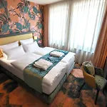 Отель Spree. Am Hafen 4*