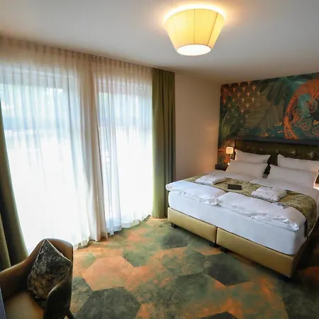 Spree. Am Hafen Hotel 4*