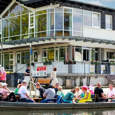 Spree. Am Hafen Hotel