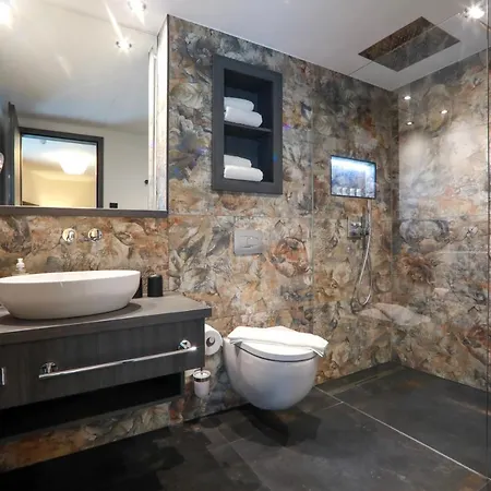 Hotel Spree. Am Hafen