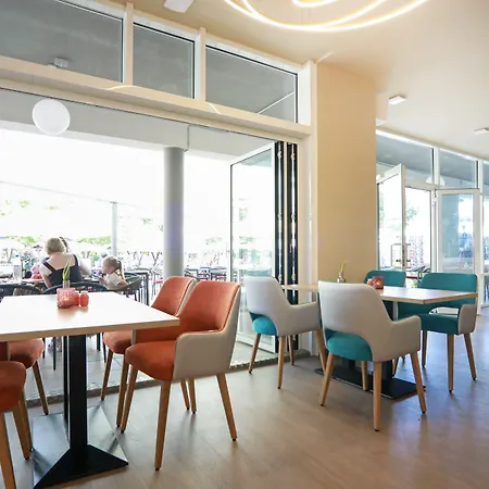 Spree. Am Hafen Hotel