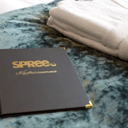 Spree. Am Hafen Hotel