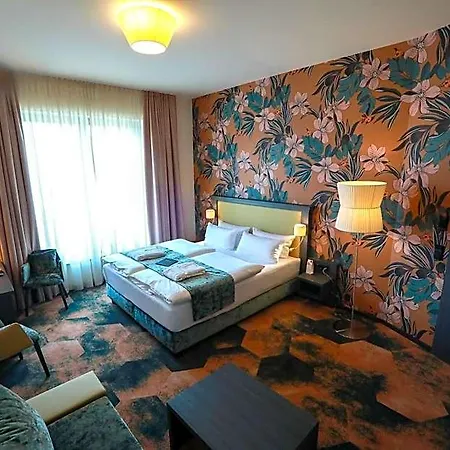 Hotel Spree. Am Hafen